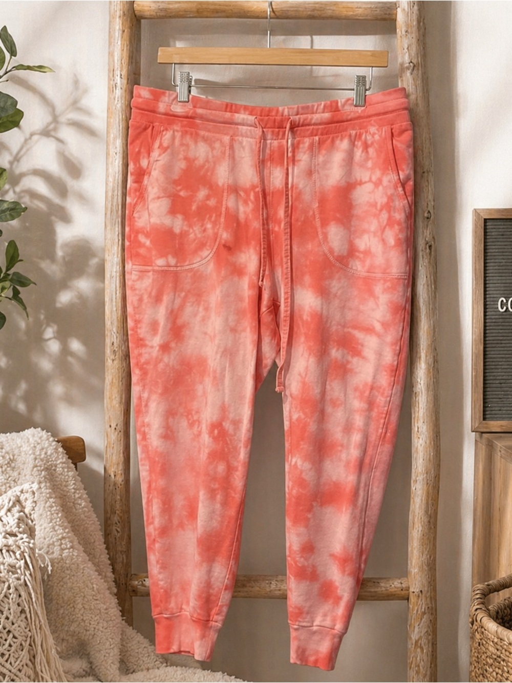 Torrid Active Fleece Crop Joggers Pink  Tie Dye Lounge Sweatpants Women’s 1X